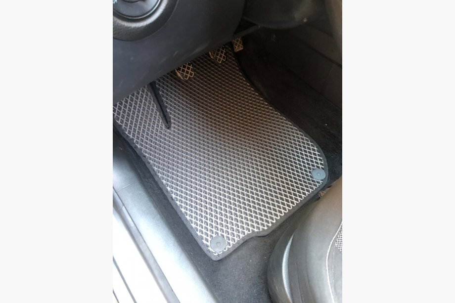Volkswagen Bora 1998–2004 EVA autokoberce (černé) Image