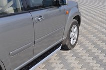 Nissan X-trail T30 2002–2007 Boční nášlapy Fullmond (2 ks, hliník) fotografie 3