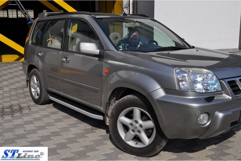 Nissan X-trail T30 2002–2007 Boční nášlapy King (2 ks, hliník) Fotografie 3