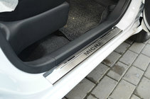 Nissan Micra K13 2011–2016 Nerezové kryty prahů Natanika Premium (4 ks) fotografie 1