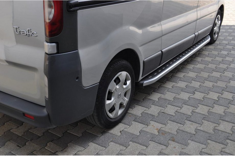 Renault Trafic 2001–2015 Boční nášlapy Fullmond (2 ks, hliník) Image