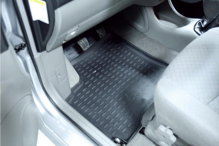 Chevrolet Tacuma/Rezzo 2000–2008 Gumové autokoberce do interiéru (4 ks, Novline) Image