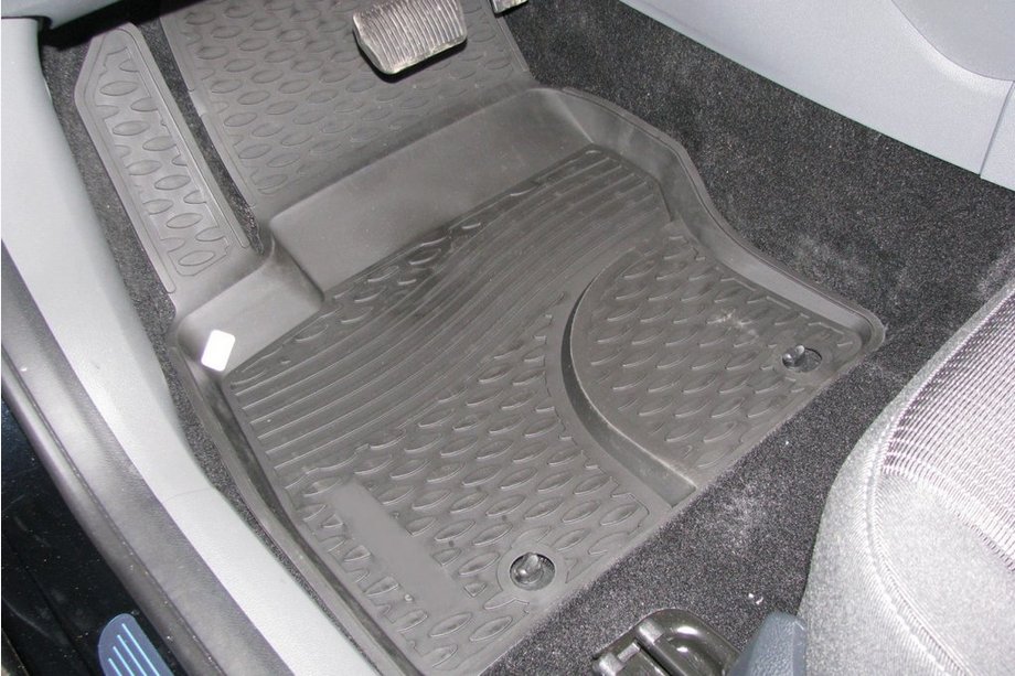Ford Focus III 2011–2017 Gumové autokoberce do interiéru (4 ks, Novline) Image