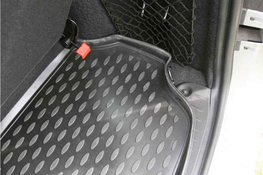 Lada Largus 2012– Gumová vanička do kufru (krátká) Novline SW (7 míst) Image