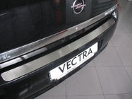 Opel Vectra C 2002–2008 Nerezová lišta zadního nárazníku Natanika Kombi fotografie 1