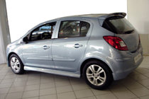 Opel Corsa D 2007–2014 Boční prahy (k lakování) fotografie 1