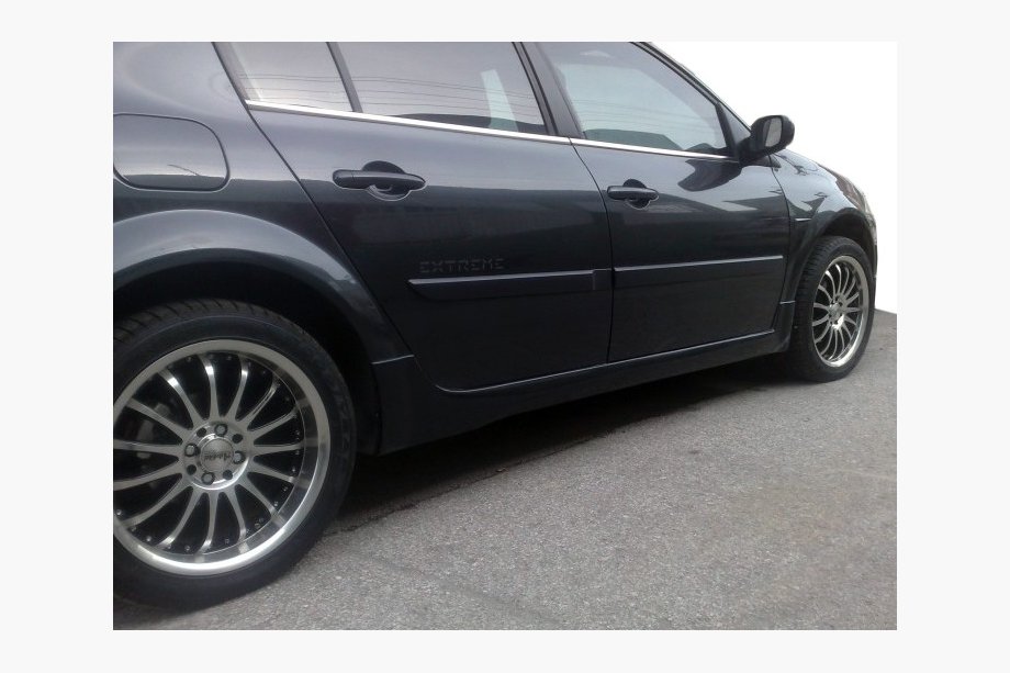 Renault Megane II 2004–2009 Boční prahy (SD, k lakování) Image