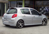 Renault Clio III 2005–2012 Boční prahy (k lakování) fotografie 1