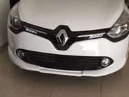 Renault Clio IV 2012–2019 Lišta předního nárazníku (k lakování) fotografie 1