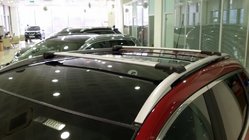 Nissan Pathfinder R51 2005–2014 Uzamykatelné příčníky na střešní ližiny (2 ks) fotografie 3