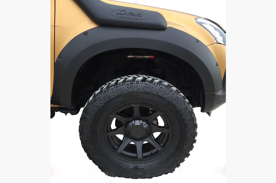 Isuzu D-Max 2011–2019 Rozšiřovače blatníků Image