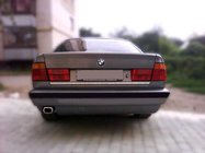 BMW řady 5 E34 1988–1995 Nerezová lišta na hranu víka kufru fotografie 1