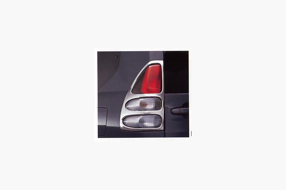 Toyota Land Cruiser Prado 120 2002–2009 Kryty brzdových světel (2 ks, plast) Image