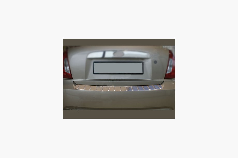 Hyundai Accent 2006–2010 Nerezová ochranná lišta na zadní nárazník Omsa Image