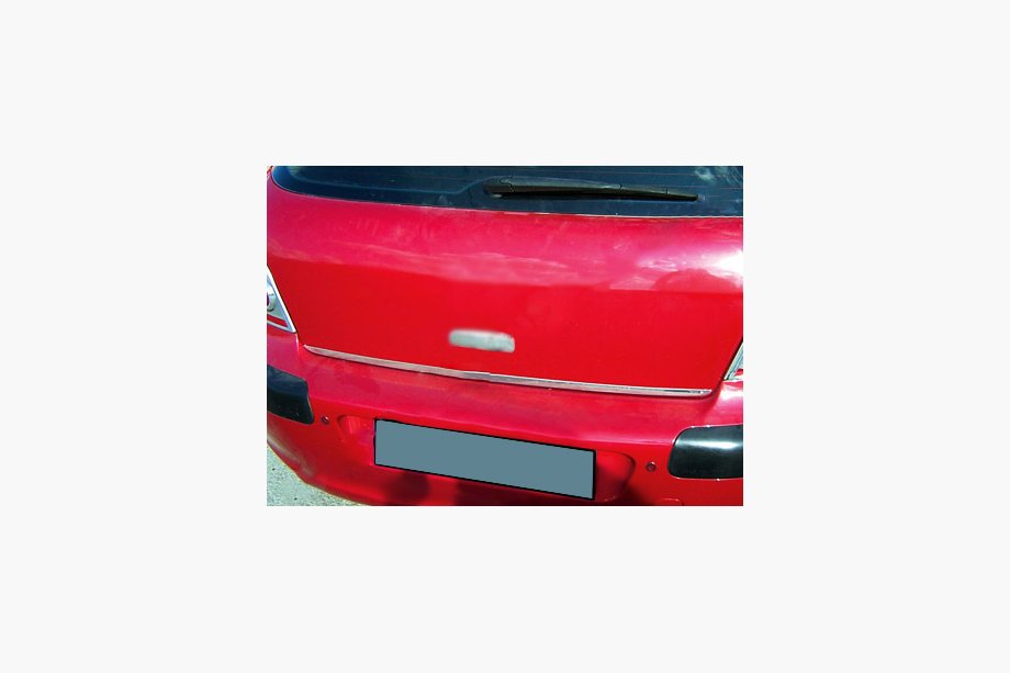 Peugeot 307 2001–2008 Nerezová lišta na hranu víka kufru Image