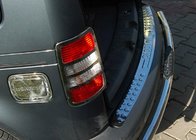 Volkswagen Caddy 2004–2010 Rovná lišta na zadní nárazník (Omsa, nerez) fotografie 2