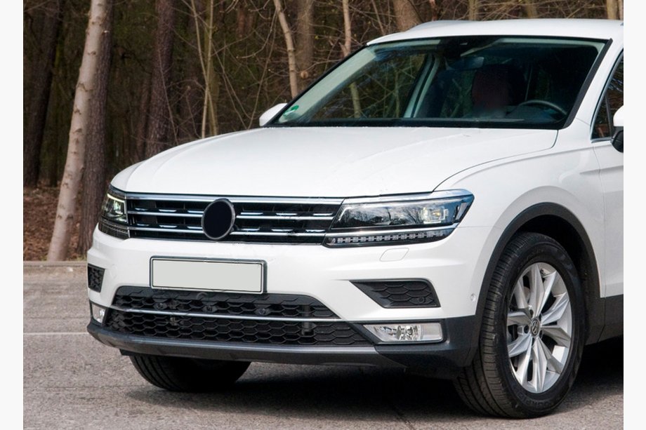 Volkswagen Tiguan 2016–2023 Chromové lišty na hranu masky a světlometů 2016-2020 (3 ks, nerez) Image