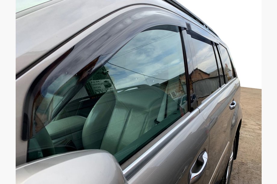 Mercedes GL třída X164 2006–2012 Ofuky oken (4 ks, Niken) Image