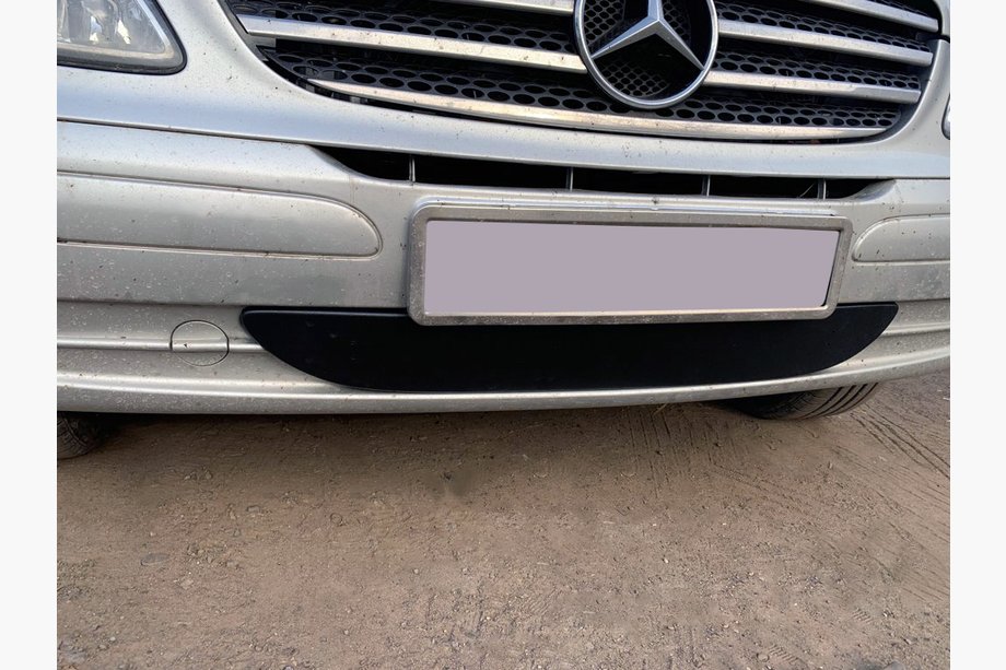 Mercedes Viano 2004–2014 Zimní clona na nárazník (2004-2010) Image
