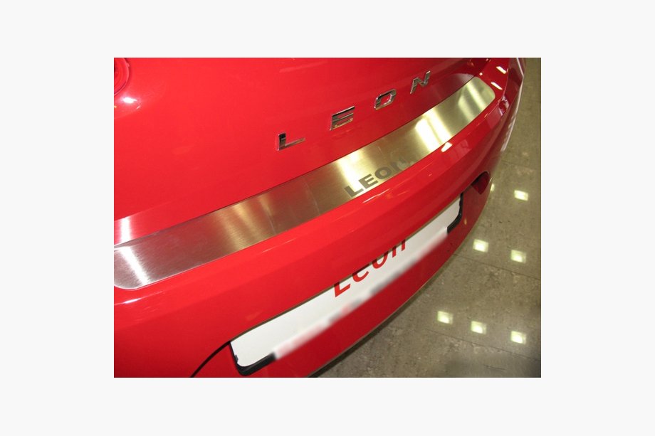Seat Leon 2005–2012 Nerezová lišta zadního nárazníku Natanika Image
