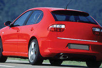 Seat Leon 2005–2012 Nerezová lišta hrany víka kufru fotografie 1