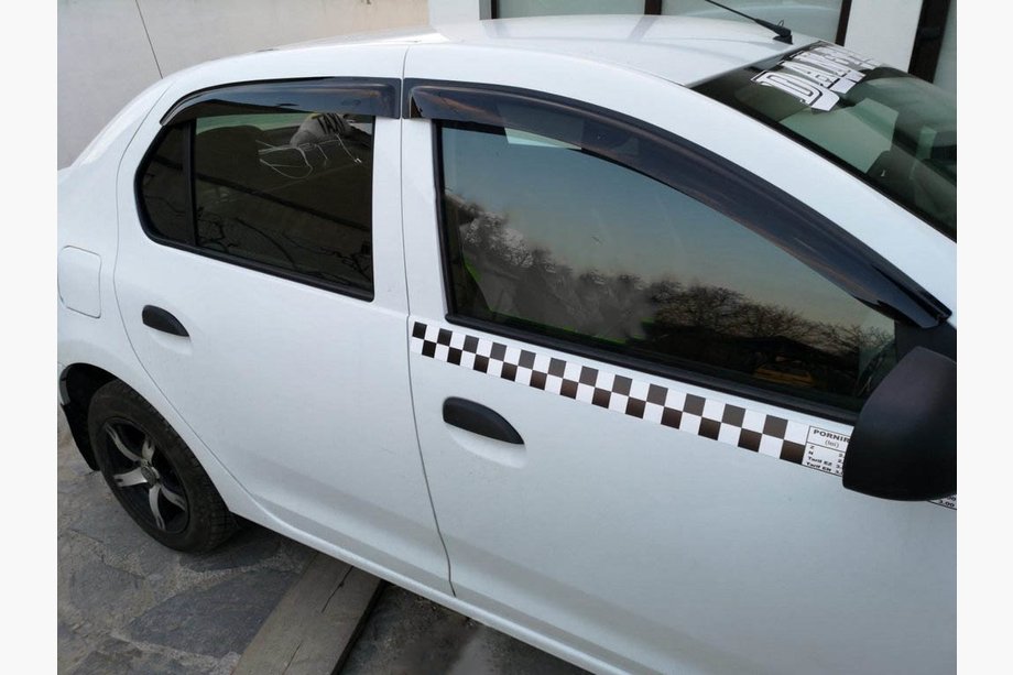 Renault Sandero 2013–2022 Ofuky oken (4 ks, Niken) Image