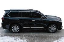 Lexus LX570/450d 2008–2022 Dveřní lišty (design 2016+) fotografie 8