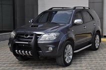 Toyota Fortuner 2006–2015 Boční nášlapy King (2 ks, hliník) fotografie 4