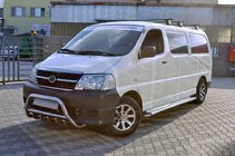 Toyota HiAce Přední ochranný rám WT003 (nerez) fotografie 3