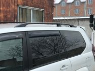 Toyota Land Cruiser Prado 120 2002–2009 Černé turecké střešní ližiny Plastové patky fotografie 5