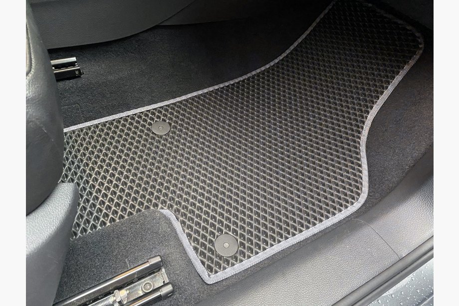 Volkswagen Sharan 2010–2023 Polyuretanové autokoberce (3 řady, EVA, černé) Image