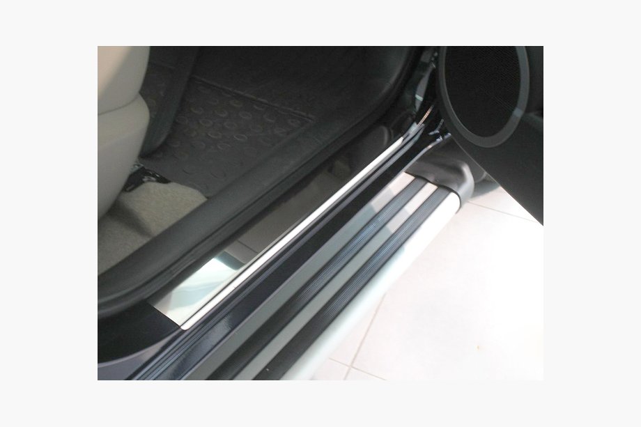 Nissan Leaf 2010–2017 Nerezové kryty prahů Nataniko (4 ks, nerez) Image