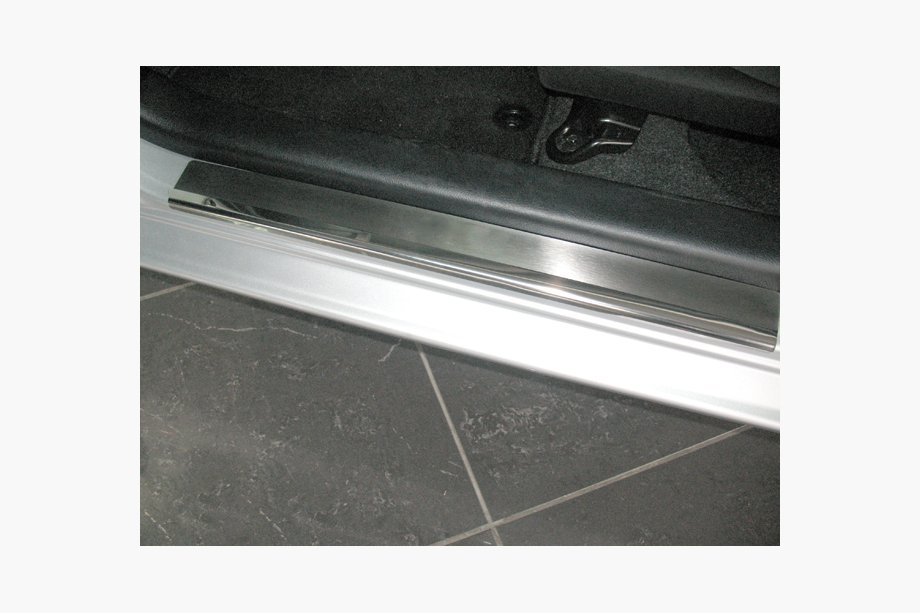 Toyota Yaris 2010–2020 Nerezové kryty prahů Nataniko (4 ks, nerez) Image