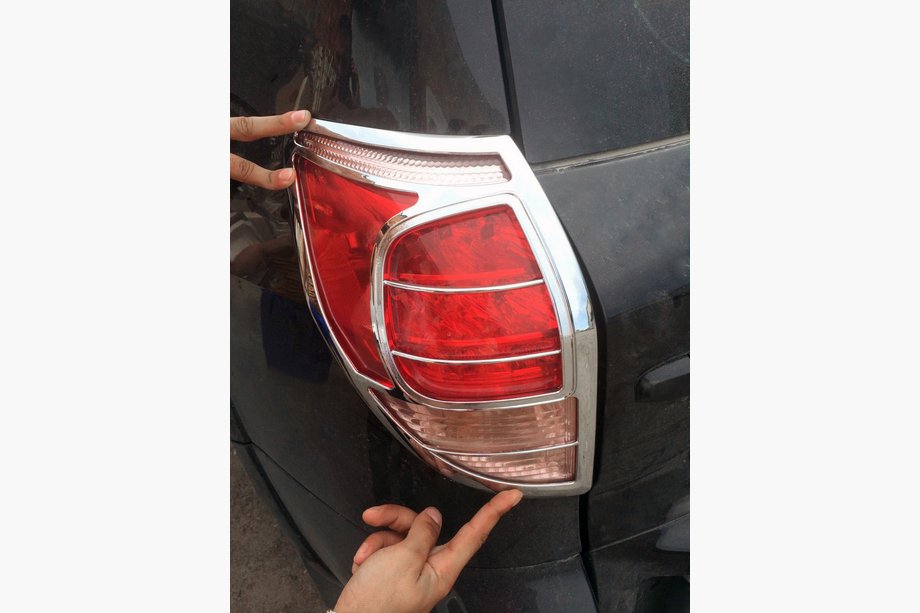 Toyota Rav 4 2006–2013 Chromové kryty zadních světel 2006-2009 (2 ks, plast) Image