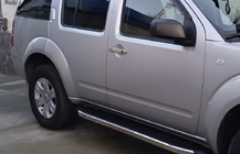 Nissan Pathfinder R51 2005–2014 Kryty klik dveří (2 ks, nerez) S čipem, Carmos – turecká ocel fotografie 4