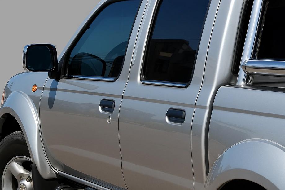 Nissan NP300 1999–2015 Vnější okenní lišty (4 ks, nerez) Carmos - turecká ocel Image