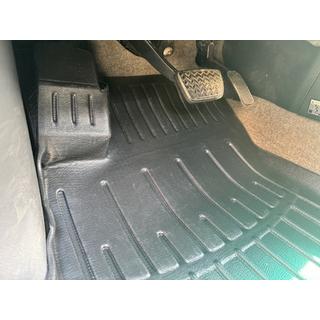 Gumové autokoberce Stingray 3D (5 ks, polyuretan) Toyota Land Cruiser Prado 120 2002–2009 fotografie 4