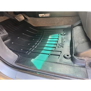 Gumové autokoberce Stingray 3D (5 ks, polyuretan) Toyota Land Cruiser Prado 120 2002–2009 fotografie 1