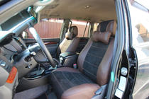 Toyota Land Cruiser Prado 120 2002–2009 Autopotahy z ekokůže + látky + alcantary Antara A088 (kompletní interiér) fotografie 2