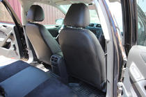 Volkswagen Golf 6 2008–2014 Autopotahy z ekokůže + látka + antara Antara A001 (kompletní sada) fotografie 8