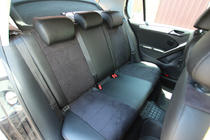 Volkswagen Golf 6 2008–2014 Autopotahy z ekokůže + látka + antara Antara A001 (kompletní sada) fotografie 2