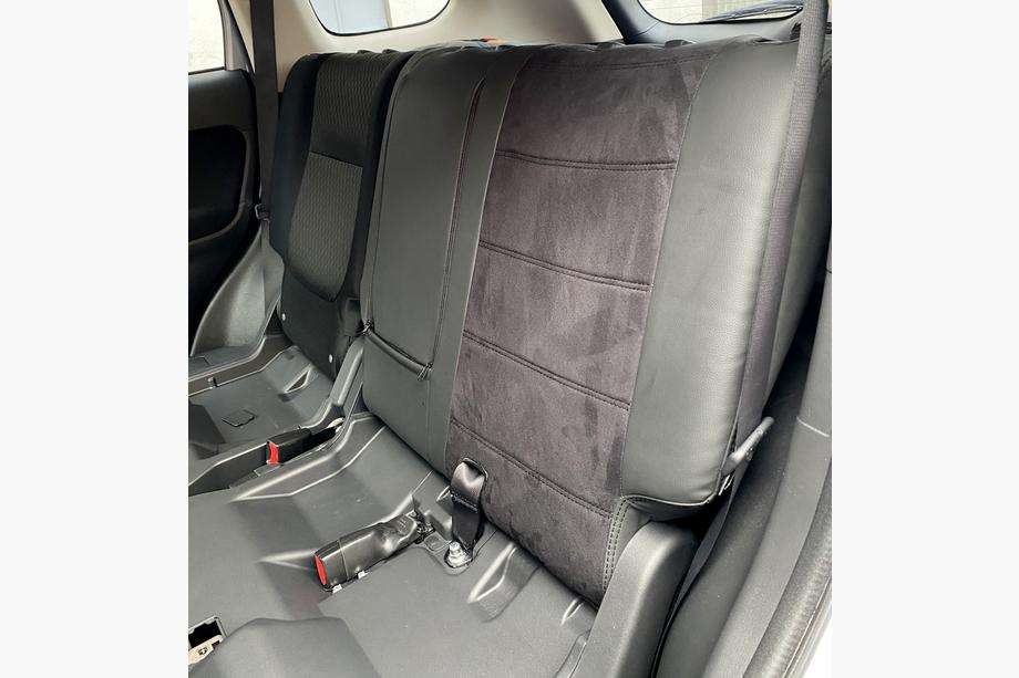 Mitsubishi Outlander 2012–2021 Autopotahy z ekokůže + látka + antara Antara A001 (kompletní sada) Image