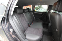 Volkswagen Passat B7 2012–2015 Autopotahy z ekokůže + látka + antara Antara A001 (kompletní sada) fotografie 5