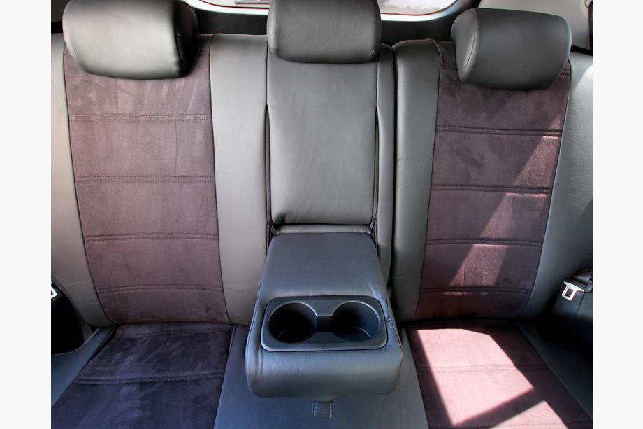 Kia Sportage 2015–2021 Autopotahy z ekokůže + látka + antara Antara A001 (kompletní sada) Fotografie 6