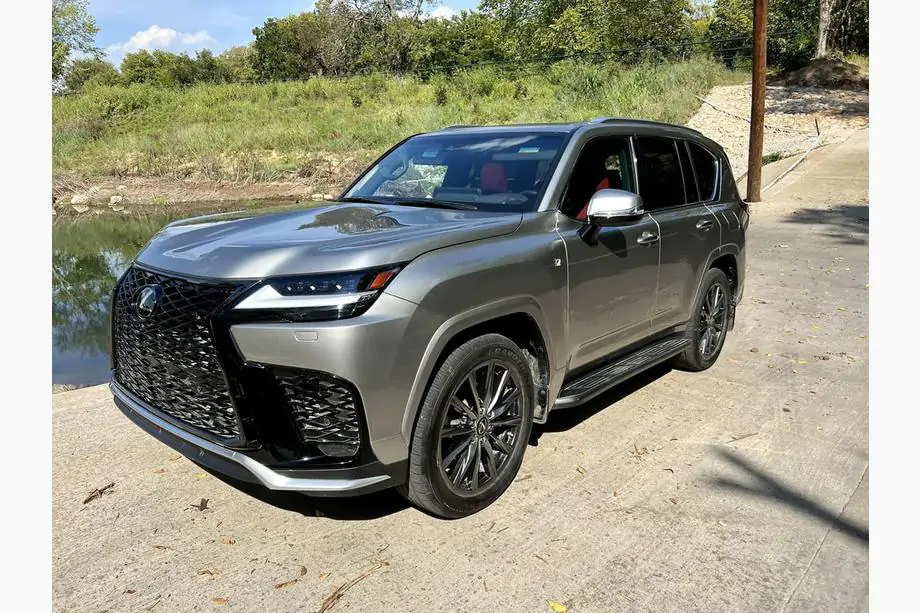 Lexus LX 500d/600 2022– Sada bodykitu F-Sport Fotografie 12