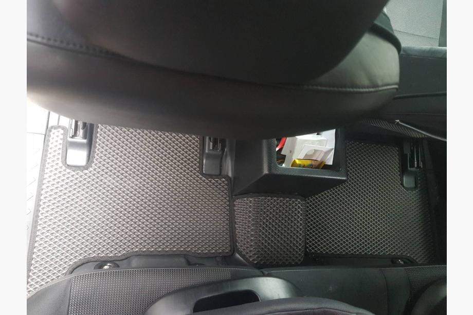 Toyota FJ Cruiser 2006–2022 EVA autokoberce (černé) Fotografie 14