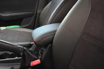Skoda Octavia III A7 2013–2019 Autopotahy z ekokůže + látka + antara Antara A001 (kompletní sada) fotografie 10