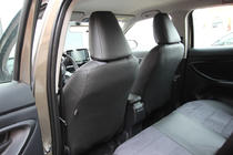 Toyota Yaris/Yaris Cross (XP210) 2020– Autopotahy z ekokůže + látka + antara Antara A001 (kompletní sada) fotografie 14