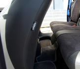 Volkswagen Caddy 2010–2015 Autopotahy eko kůže + látka + alcantara Antara A001b (celý interiér) fotografie 2