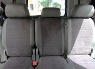 Volkswagen Caddy 2010–2015 Autopotahy eko kůže + látka + alcantara Antara A001b (celý interiér) fotografie 7